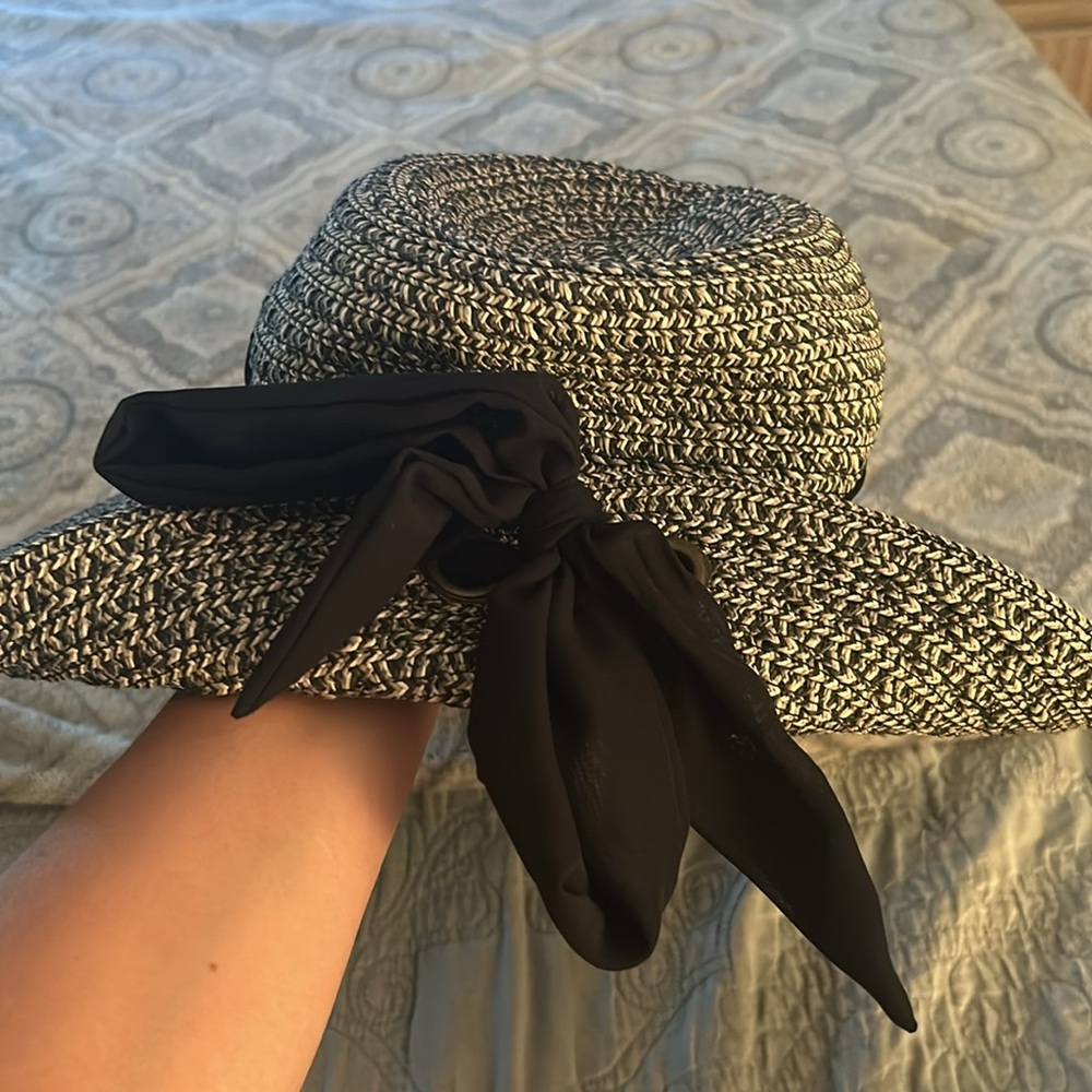 Nine West | Sunhat - Picture 2 of 4